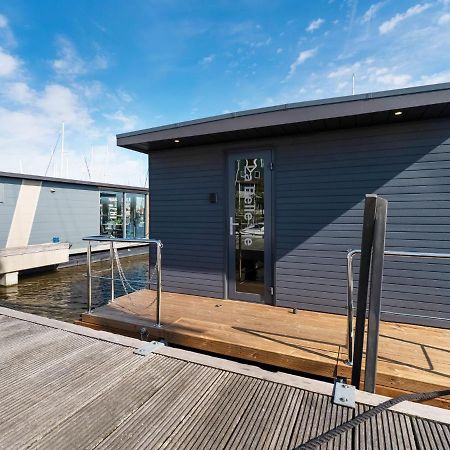ホテル Beautiful Houseboat In Marina Of フォーレンダム エクステリア 写真